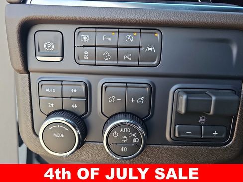 New 2026 Chevrolet Tahoe LT w/ Comfort Package AWD/4WD image 28