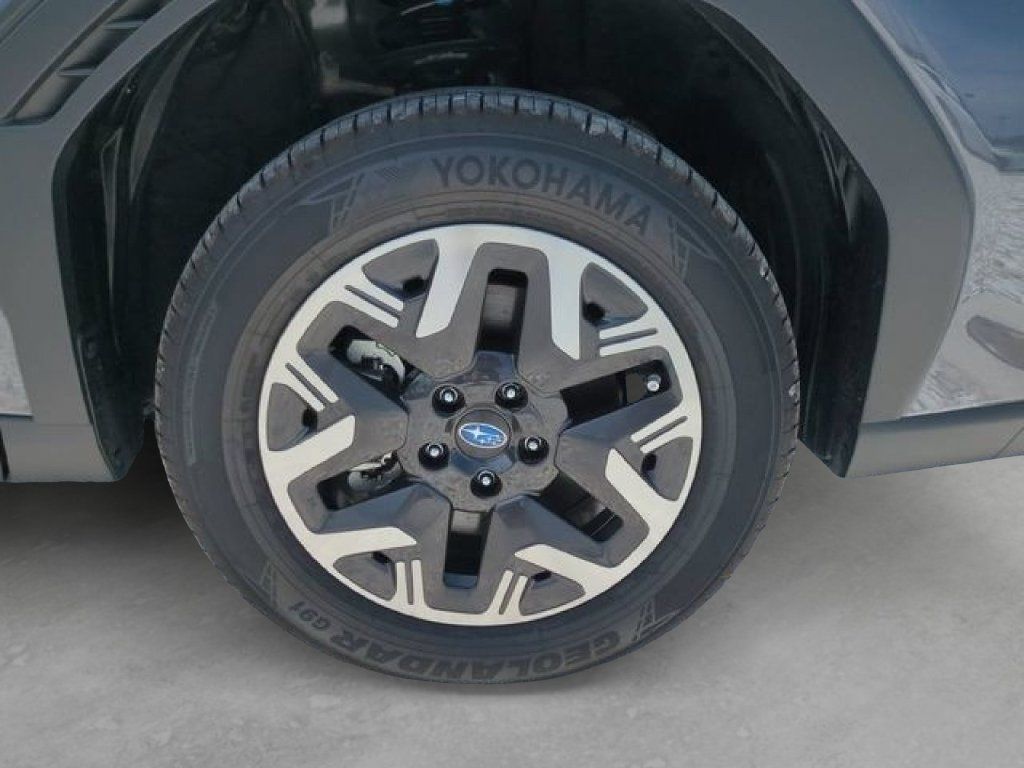 Used 2026 Subaru Forester Premium AWD/4WD image 10