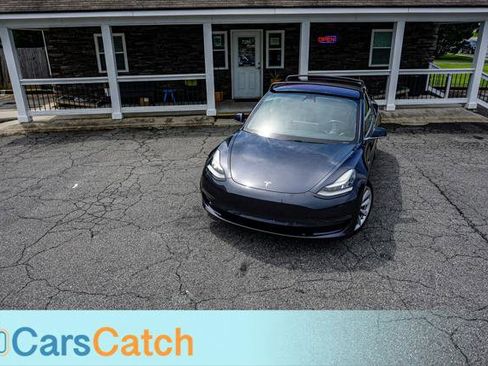 Used 2018 Tesla Model 3 Long Range RWD image 3