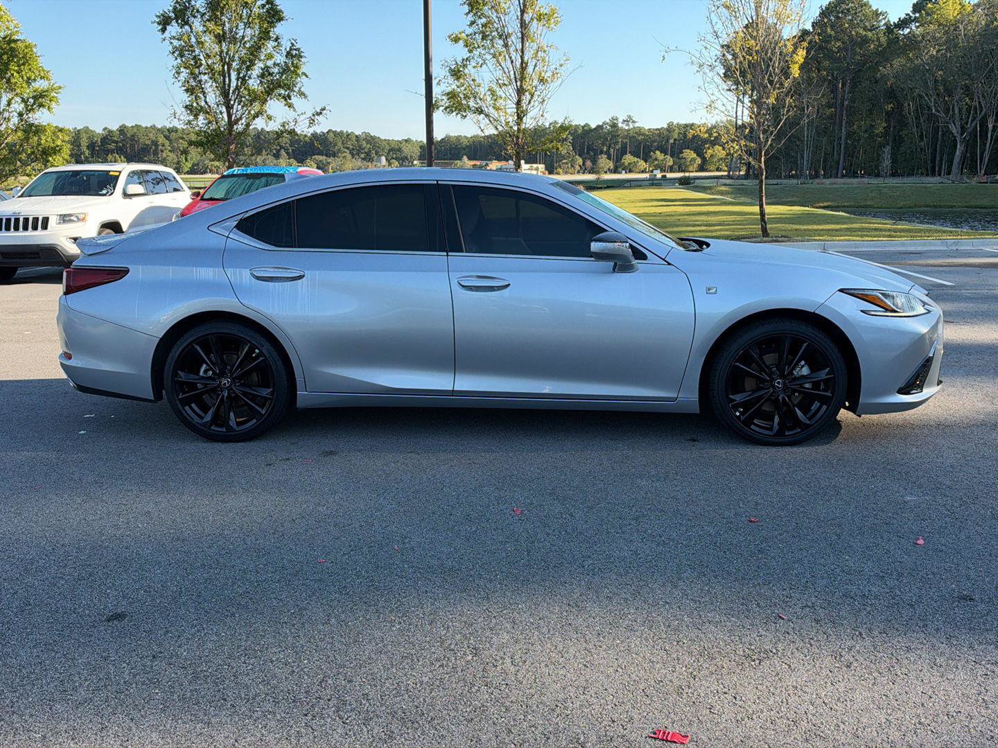 Used 2023 Lexus ES 350 F Sport w/ Accessory Package (Z1) FWD image 8