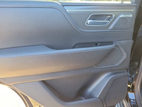 New 2026 INFINITI QX80 Pure image 8