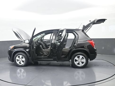 Used 2022 Chevrolet Trax LS AWD/4WD image 66