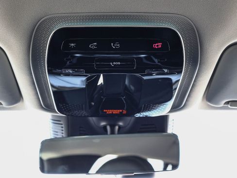 Used 2023 Mercedes-Benz GLC 300 image 17
