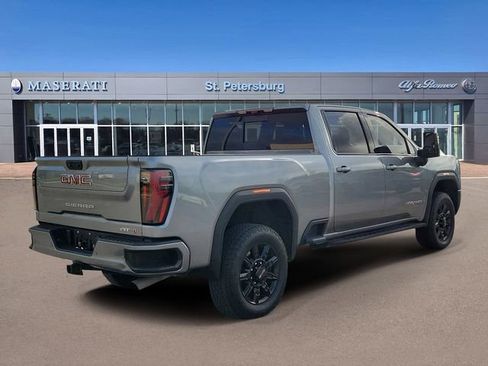 Used 2024 GMC Sierra 2500 AT4 w/ AT4 Premium Plus Package image 4