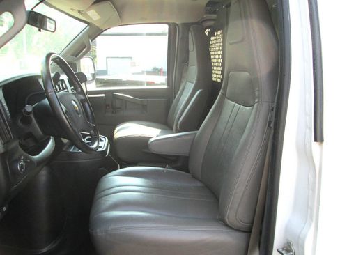 Used 2020 Chevrolet Express 2500 w/ Driver Convenience Package image 6