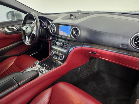Used 2013 Mercedes-Benz SL 550 image 23