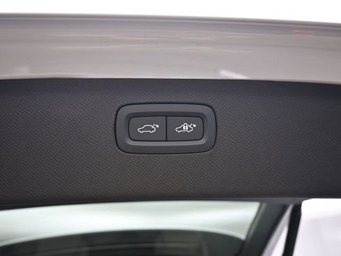 New 2026 Volvo XC90 T8 Ultra w/ Protection Package Premier AWD/4WD image 32