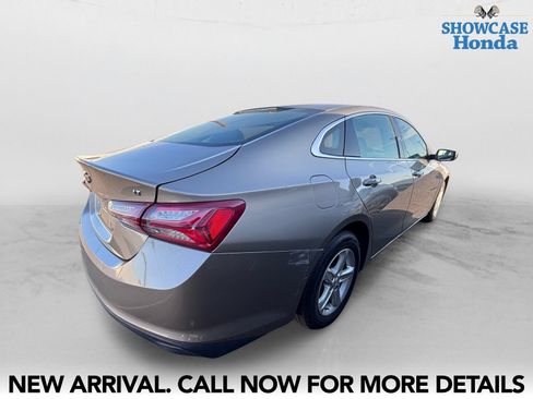 Used 2022 Chevrolet Malibu LT FWD image 5