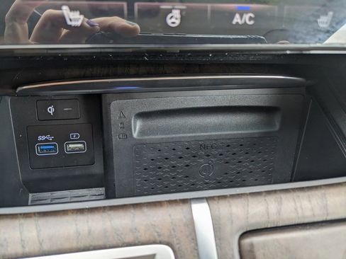 Used 2024 Genesis GV80 2.5T image 31