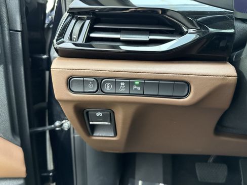 Certified 2024 Acura MDX w/ Technology Package AWD/4WD image 16