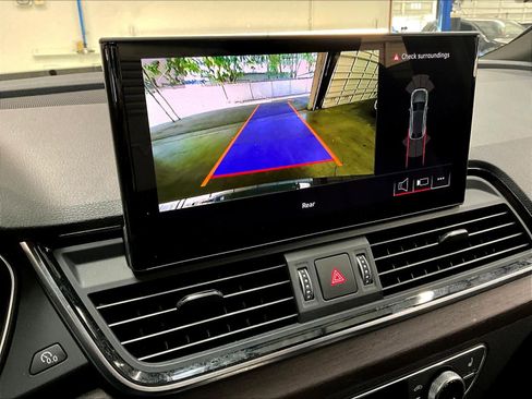 Used 2023 Audi Q5 2.0T Premium w/ Convenience Package AWD/4WD image 23