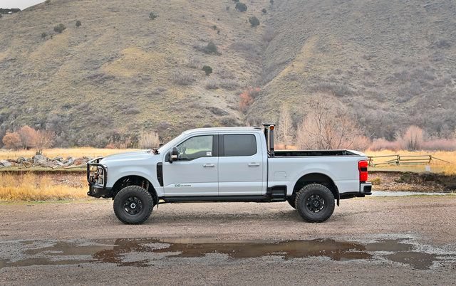 New 2026 Ford F350 Lariat w/ Black Appearance Package AWD/4WD image 8