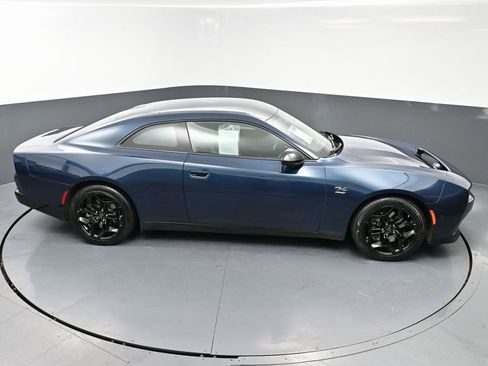 Used 2025 Dodge Charger R/T w/ Sun & Sound Package image 45