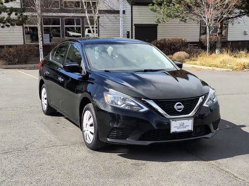 Used 2018 Nissan Sentra S image 3