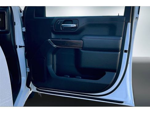 Used 2022 GMC Sierra 2500 SLT image 25