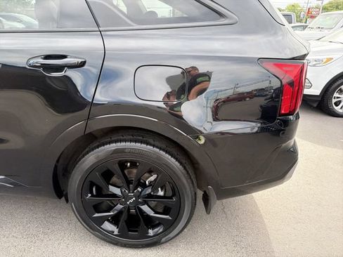 Used 2023 Kia Sorento SX FWD image 8