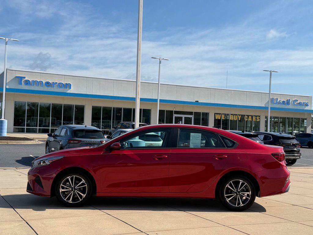 Used 2023 Kia Forte LXS FWD image 6