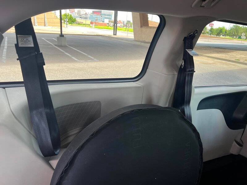 Used 2011 Dodge Grand Caravan FWD image 38