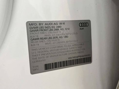 Used 2017 Audi Q5 2.0T Premium Plus w/ Technology Package AWD/4WD image 37