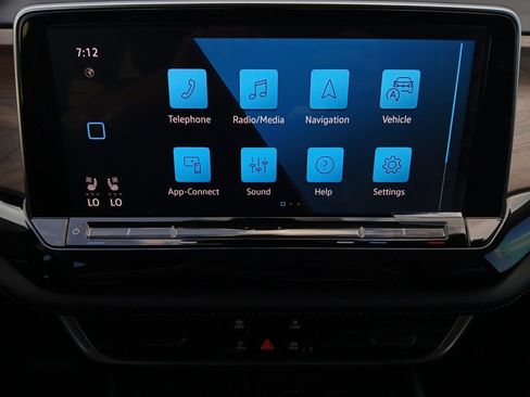 Used 2024 Volkswagen Atlas SE FWD image 8