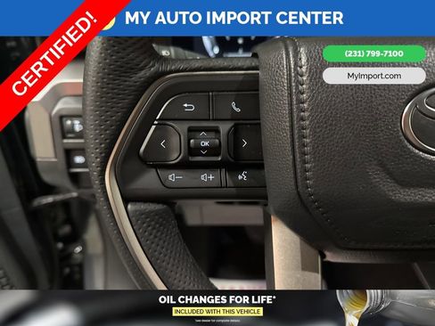 Used 2025 Toyota Tacoma TRD Off-Road image 16