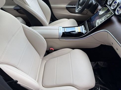 Used 2026 Mercedes-Benz C 300 Sedan image 31