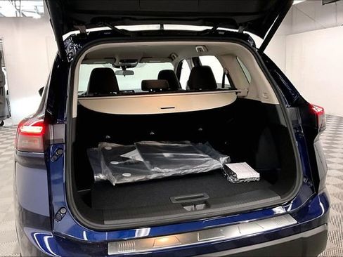 New 2026 Nissan Rogue SV AWD/4WD image 40