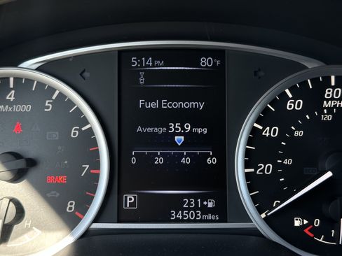 Used 2018 Nissan Sentra S image 20