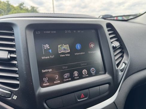 Used 2014 Jeep Cherokee Limited AWD/4WD image 16