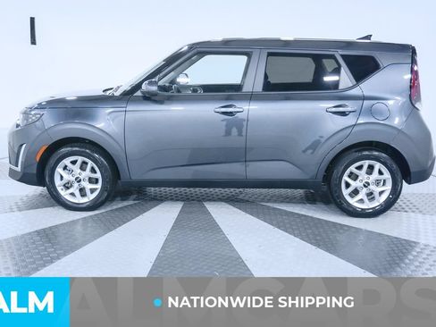 Used 2025 Kia Soul LX w/ LX Technology Package FWD image 2