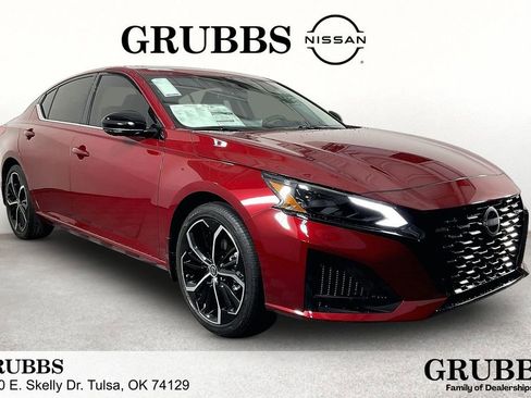 New 2026 Nissan Altima 2.5 SR w/ SR Premium Package FWD image 1