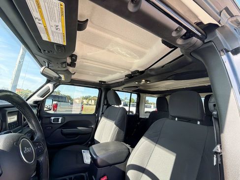 Used 2019 Jeep Wrangler Unlimited Sport S AWD/4WD image 26
