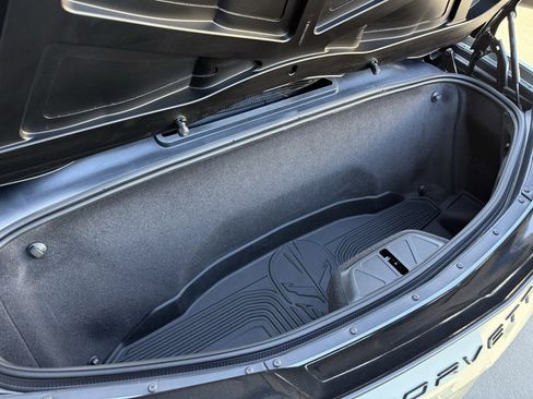 Used 2023 Chevrolet Corvette Stingray Premium Conv w/ Z51 Performance Package image 17