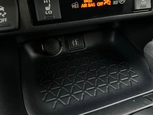 Used 2025 Toyota RAV4 XLE image 25