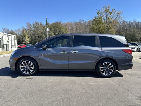Certified 2023 Honda Odyssey EX-L image 3