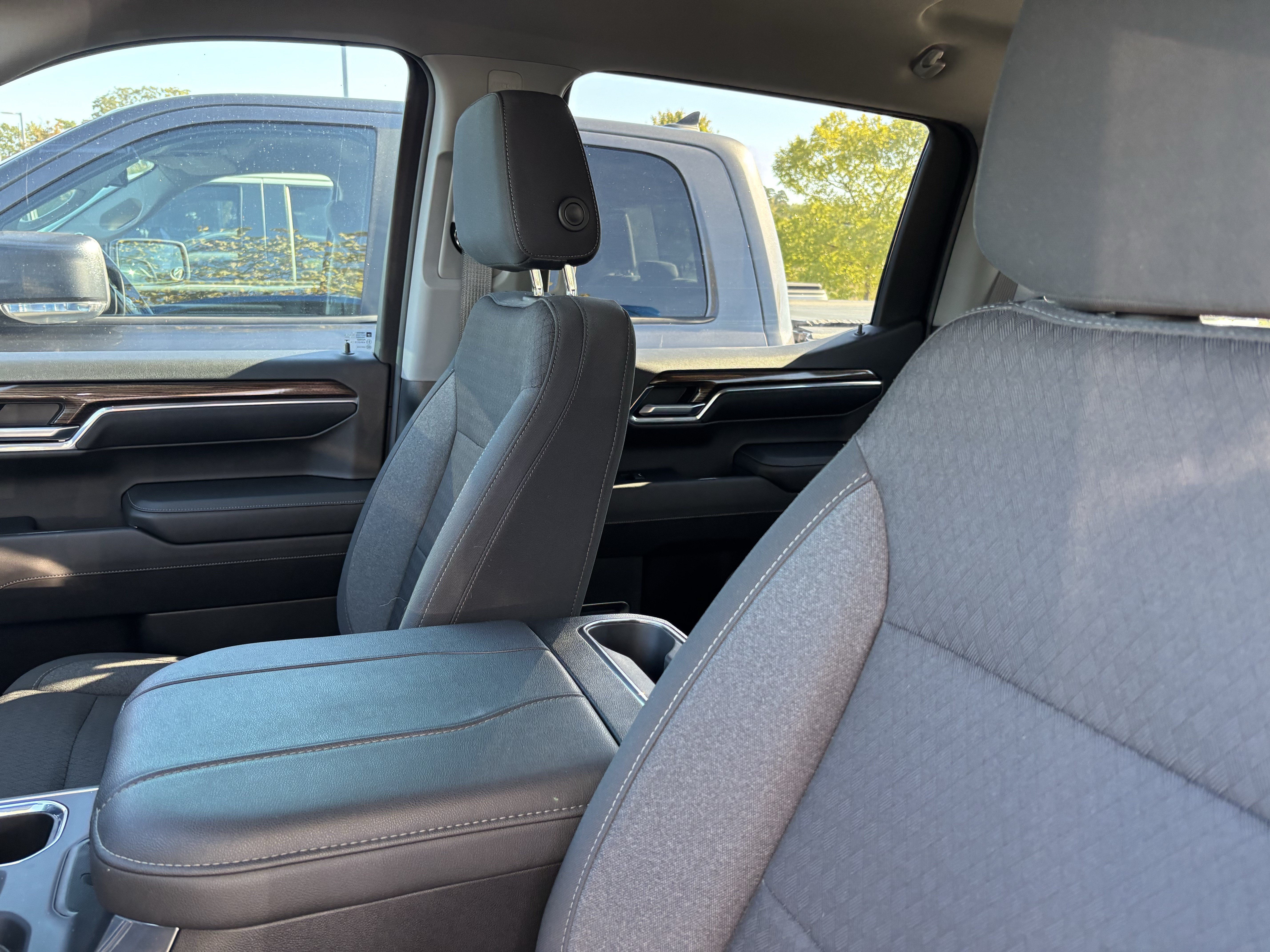 Used 2023 Chevrolet Silverado 1500 RST AWD/4WD image 17
