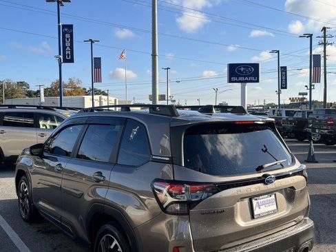 Certified 2025 Subaru Forester Limited image 5