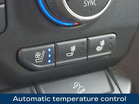 Used 2019 Chevrolet Silverado 1500 LTZ w/ LTZ Premium Package AWD/4WD image 16