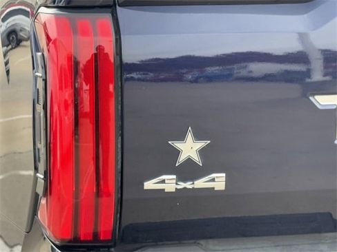 Used 2022 Toyota Tundra Limited image 6