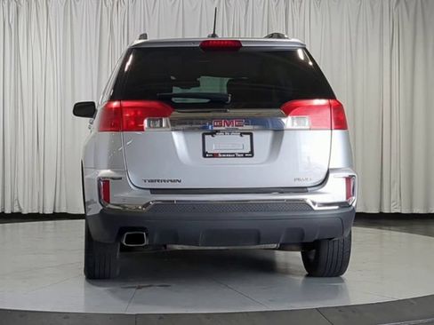 Used 2017 GMC Terrain SLT w/ Open Road Package AWD/4WD image 9