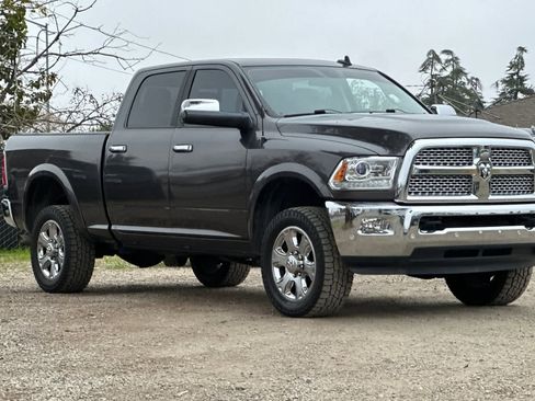 Used 2017 RAM 2500 Laramie image 10