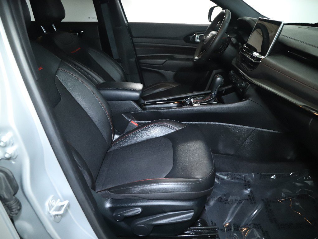 Used 2025 Jeep Compass Trailhawk AWD/4WD image 33