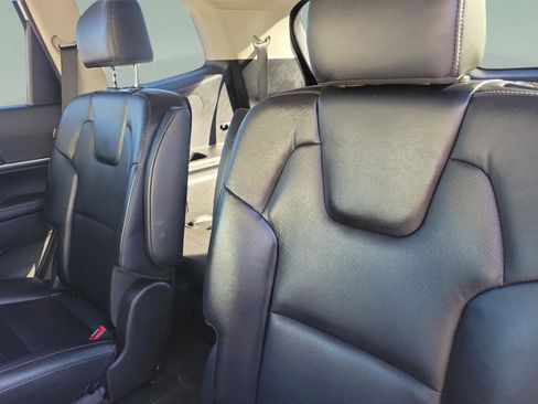 Used 2023 Kia Telluride S image 21