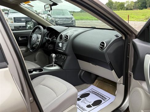 Used 2011 Nissan Rogue SV image 13