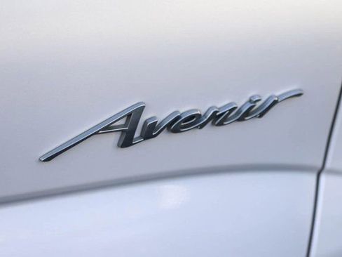 Used 2022 Buick Enclave Avenir w/ Avenir Technology Package AWD/4WD image 8