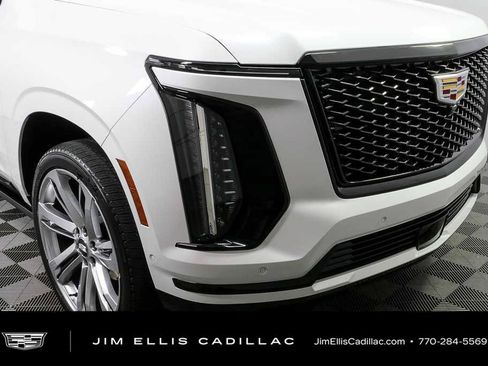 Certified 2025 Cadillac Escalade ESV Sport Platinum AWD/4WD image 42