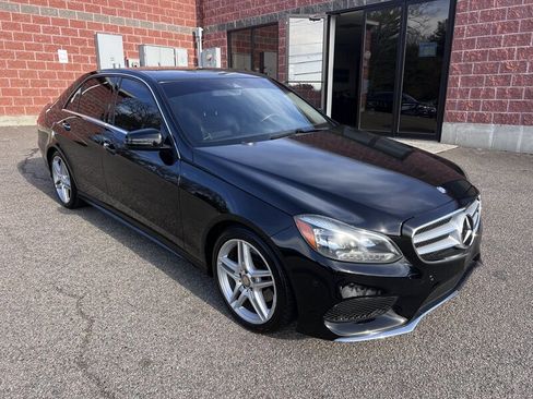 Used 2014 Mercedes-Benz E 350 4MATIC Sedan image 9