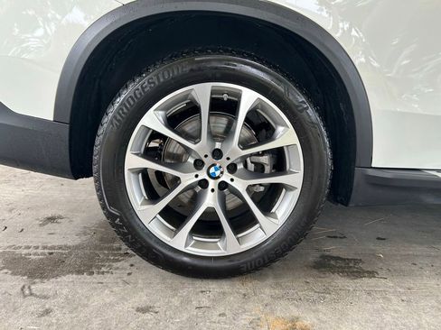 Used 2026 BMW X5 xDrive40i w/ Premium Package AWD/4WD image 21