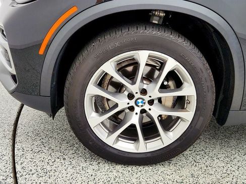 Used 2021 BMW X5 xDrive40i w/ Convenience Package AWD/4WD image 9