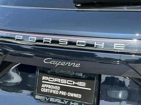 Certified 2023 Porsche Cayenne AWD/4WD image 32